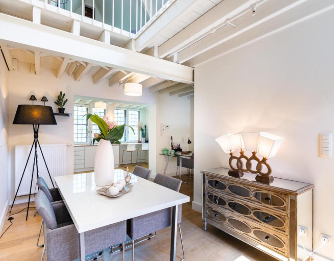 Antwerp Old Town Triplex Apartment Екстер'єр фото