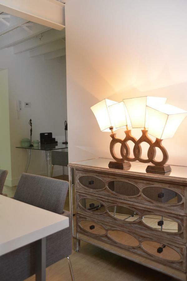 Antwerp Old Town Triplex Apartment Екстер'єр фото