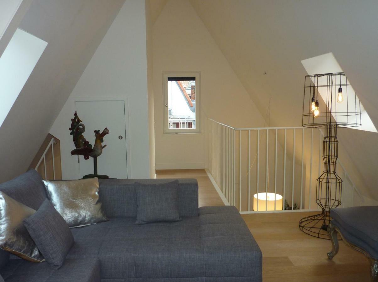 Antwerp Old Town Triplex Apartment Екстер'єр фото
